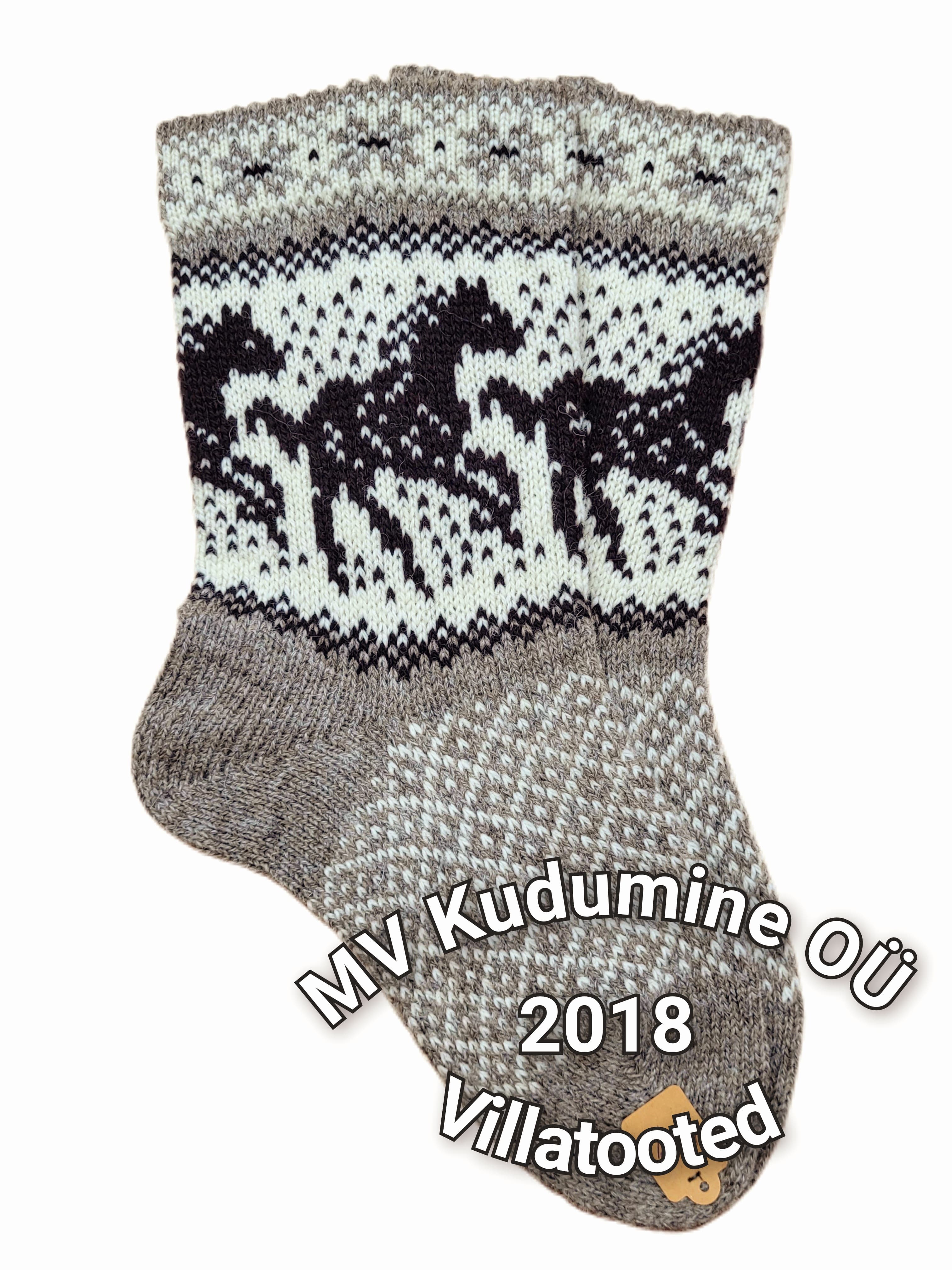 Knitted wool socks 1