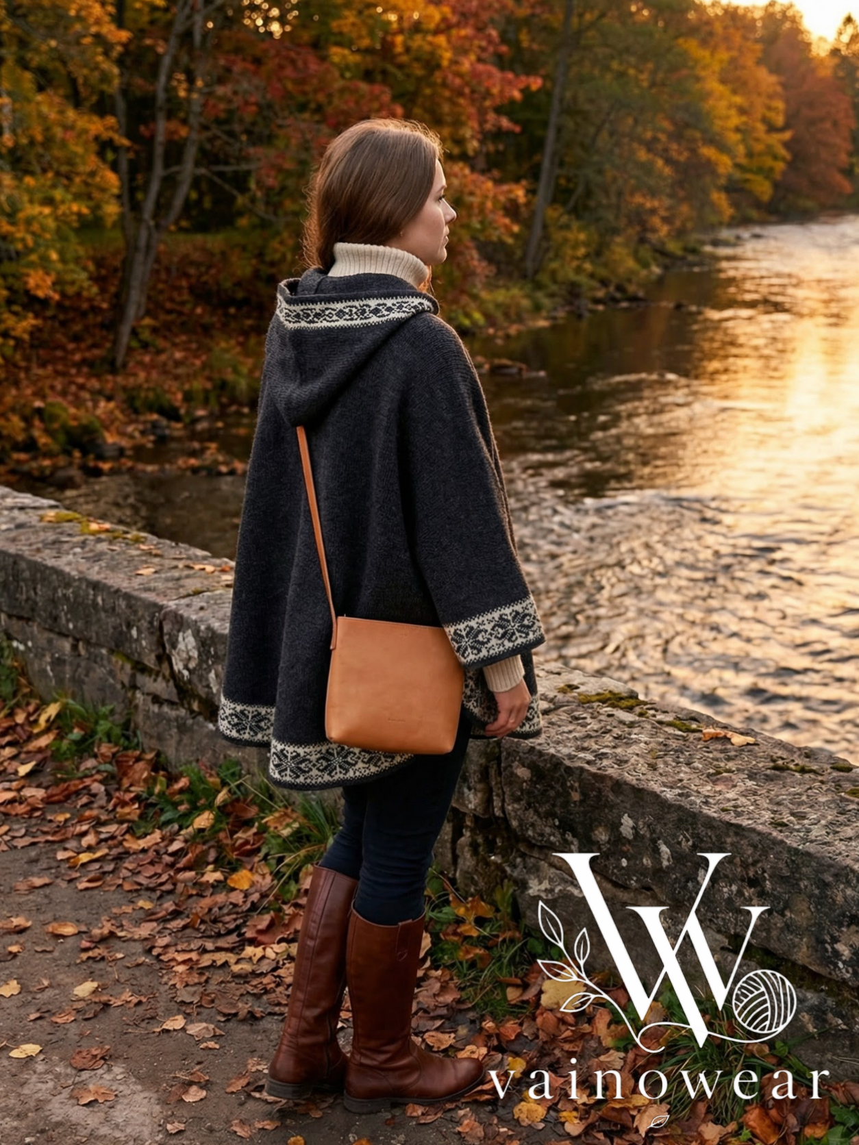 Knitted women's poncho thumbnail 2